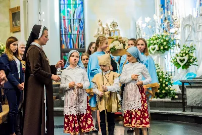 13 czerwca 2018 r. o godz 19.00 została odprawiona dziękczynna Msza Święta dziękczynna w 25 rocznicę koronacji figury Matki Bożej Fatimskiej w Katedrze Rzeszowskiej. Po Mszy Świętej odbyła się uroczysta procesja różańcowa. fot. Fotografiarzeszow
