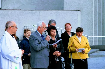 Mszy Świętej przewodniczył ks. Jerzy Buczek. Homilię wygłosił ks. Tomasz Bać. Śpiew prowadził chór Alba Cantans, którym dyrygowała Kornelia Ignas.