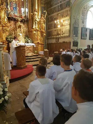 W czwartek 22.06.2017 r. dzieci, które w tym roku przystąpiły do I Komunii Świętej, udały się wraz z ks. Julianem i s. Karolą na pielgrzymkę dziękczynną do Kalwarii Pacławskiej i Przemyśla.
