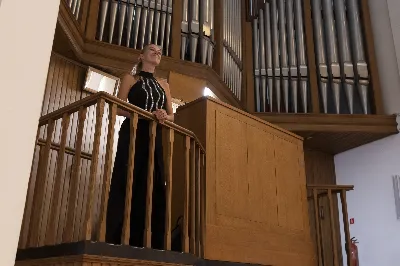 W niedzielę 17 lipca 2022 r. odbył się pierwszy z koncertów w ramach Podkarpackiego Festiwalu Organowego. Wystąpiła słynna czeska organistka Michaela Káčerková. Organizatorem festiwalu jest Fundacja Promocji Kultury i Sztuki ARS PRO ARTE oraz Katedra Rzeszowska.
fot. Joanna Prasoł